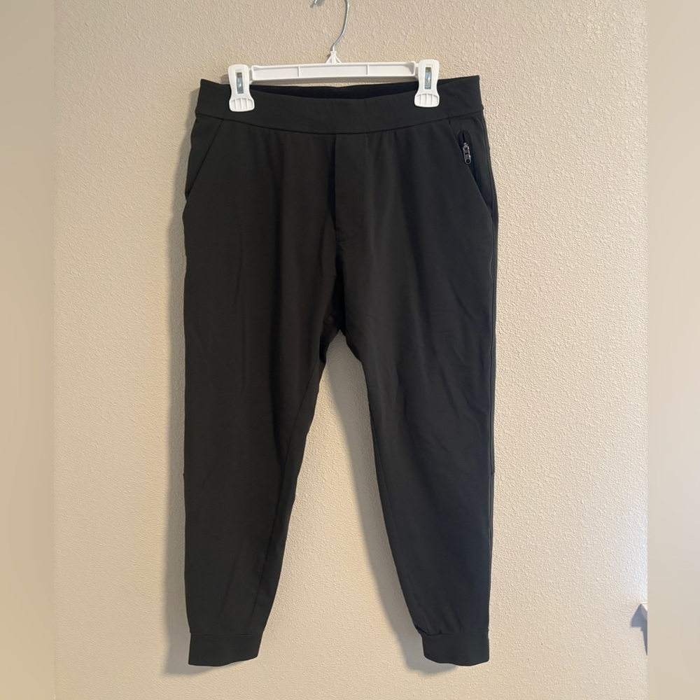 Public Rec men’s joggers